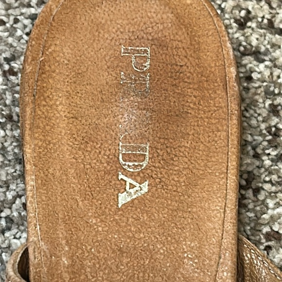 Prada Women's Leather Tan and Brown Beaded Sandals size EU 38 US 8 - Picture 4 of 16